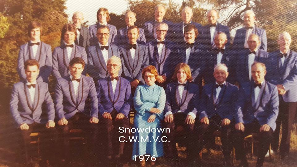 (13) 1976 Choir 15095448_1298985440122604_4504578823835794_n